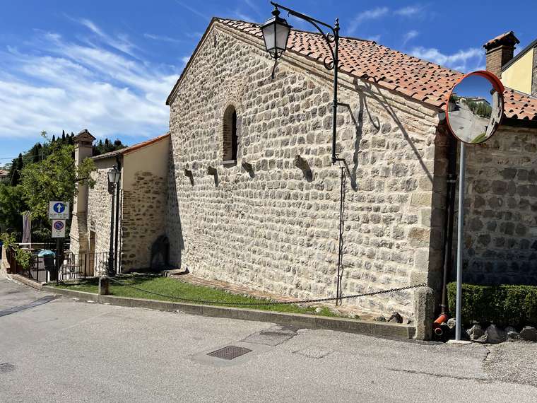 Chapelle en pierre d'Arquà Petrarca